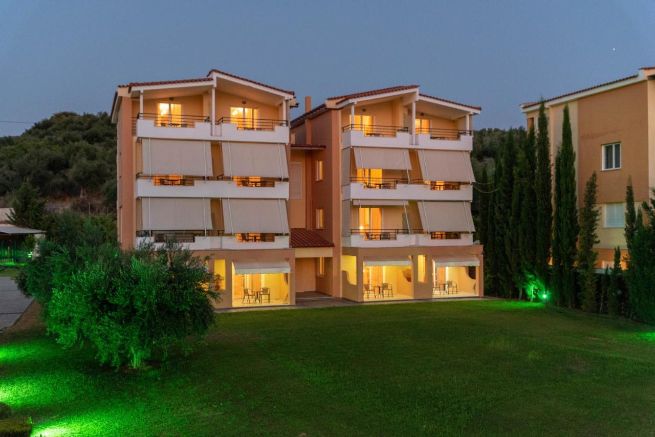 Anilio Plaza Aparthotel Zaháro Kültér fotó
